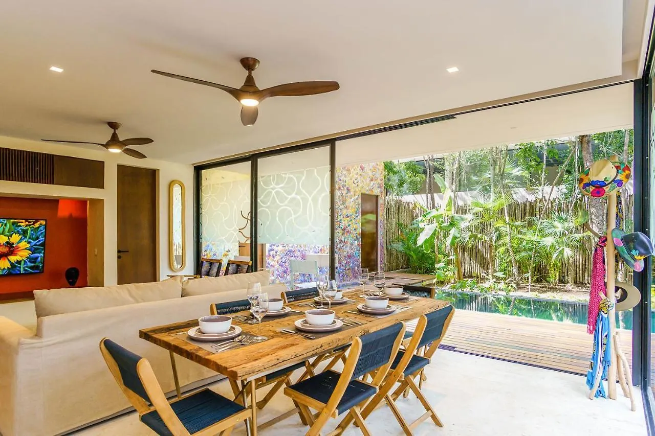 Gorgeous Flowy Space With Wrap-Around Private Pool Tulum 0*,  Mexique