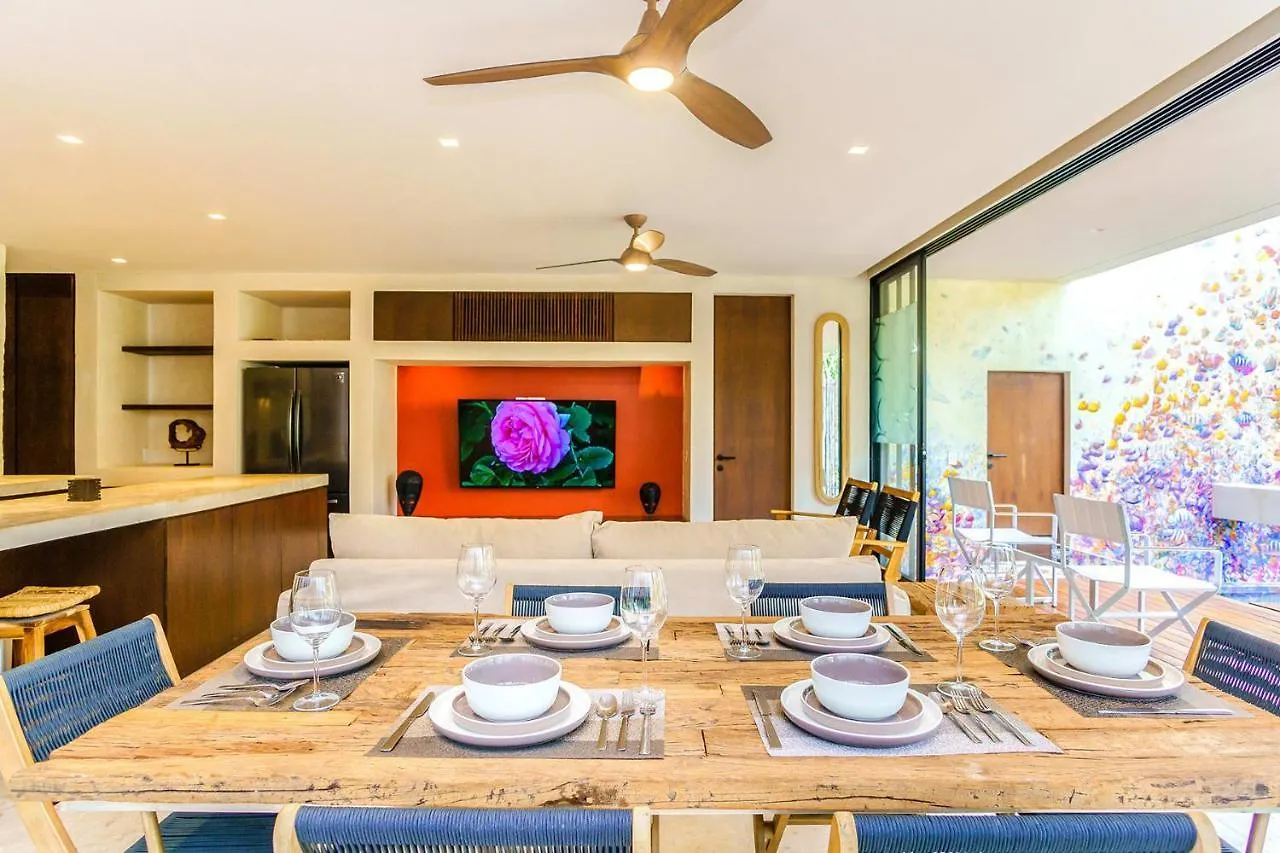 Appartement Gorgeous Flowy Space With Wrap-Around Private Pool Tulum